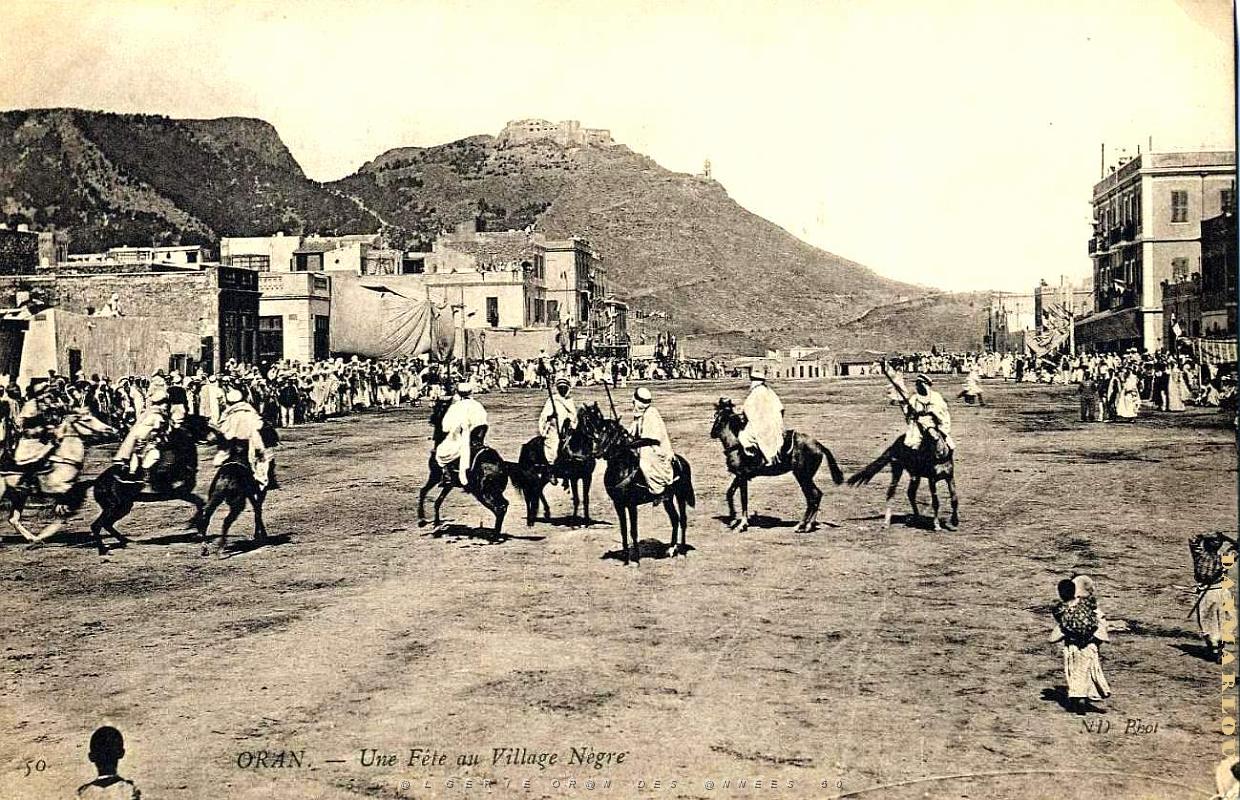 CA a- 077- Village negre.jpg